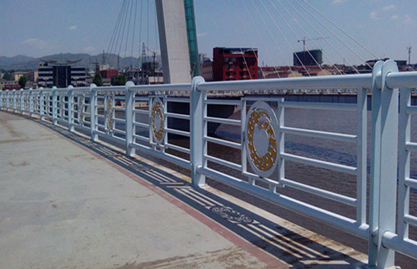 河道臨邊景觀蜜桃成人无码区免费视频网站(圖7)